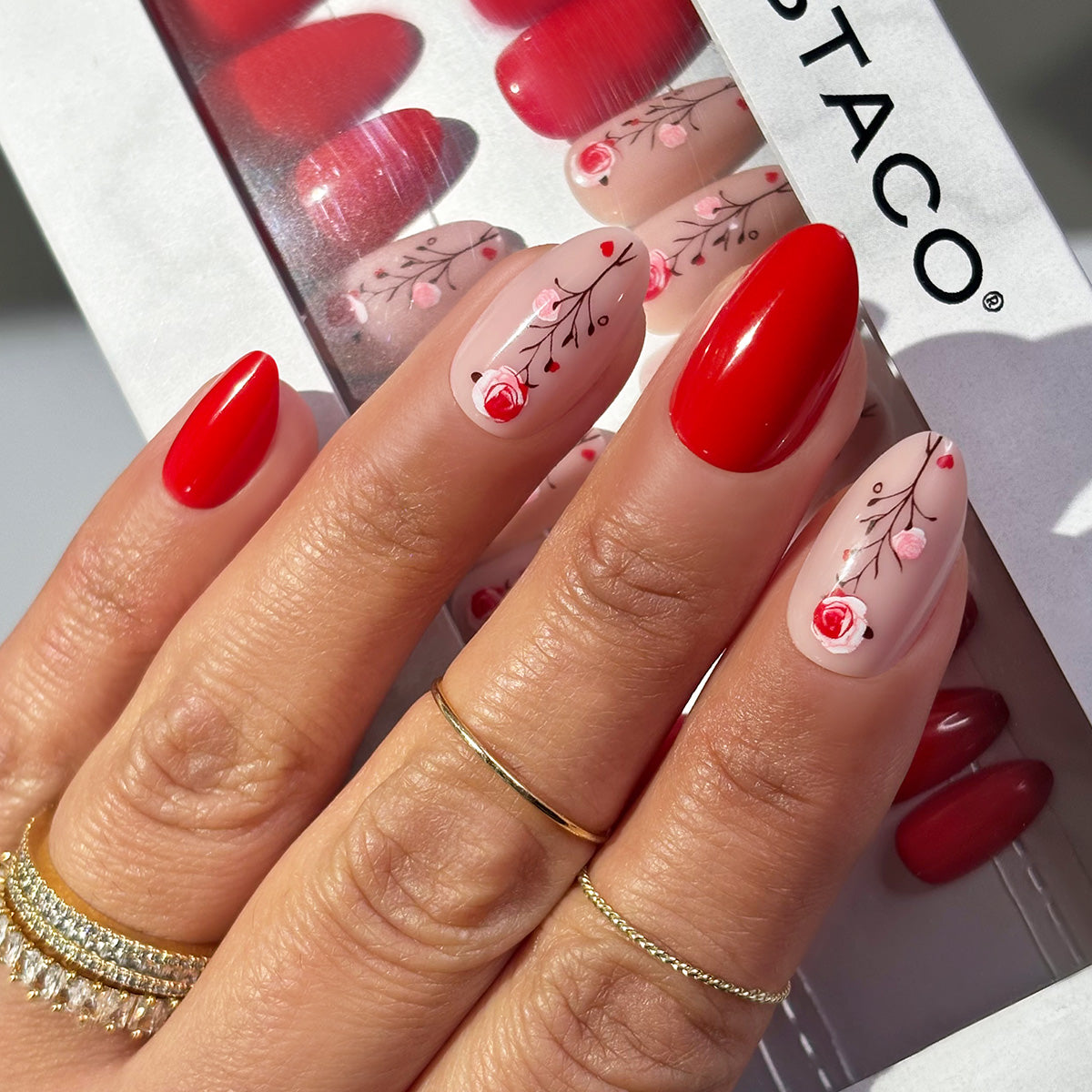 Heartfelt French - Almond Medium - Sustainable Nails