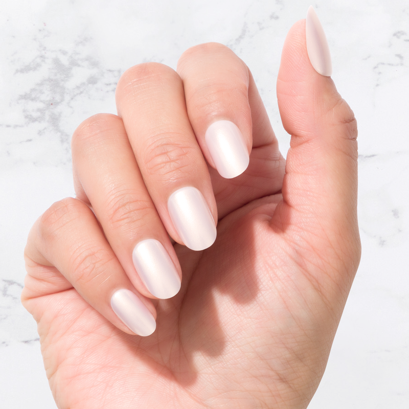 Pearlescent - Oval Sustainable Nails