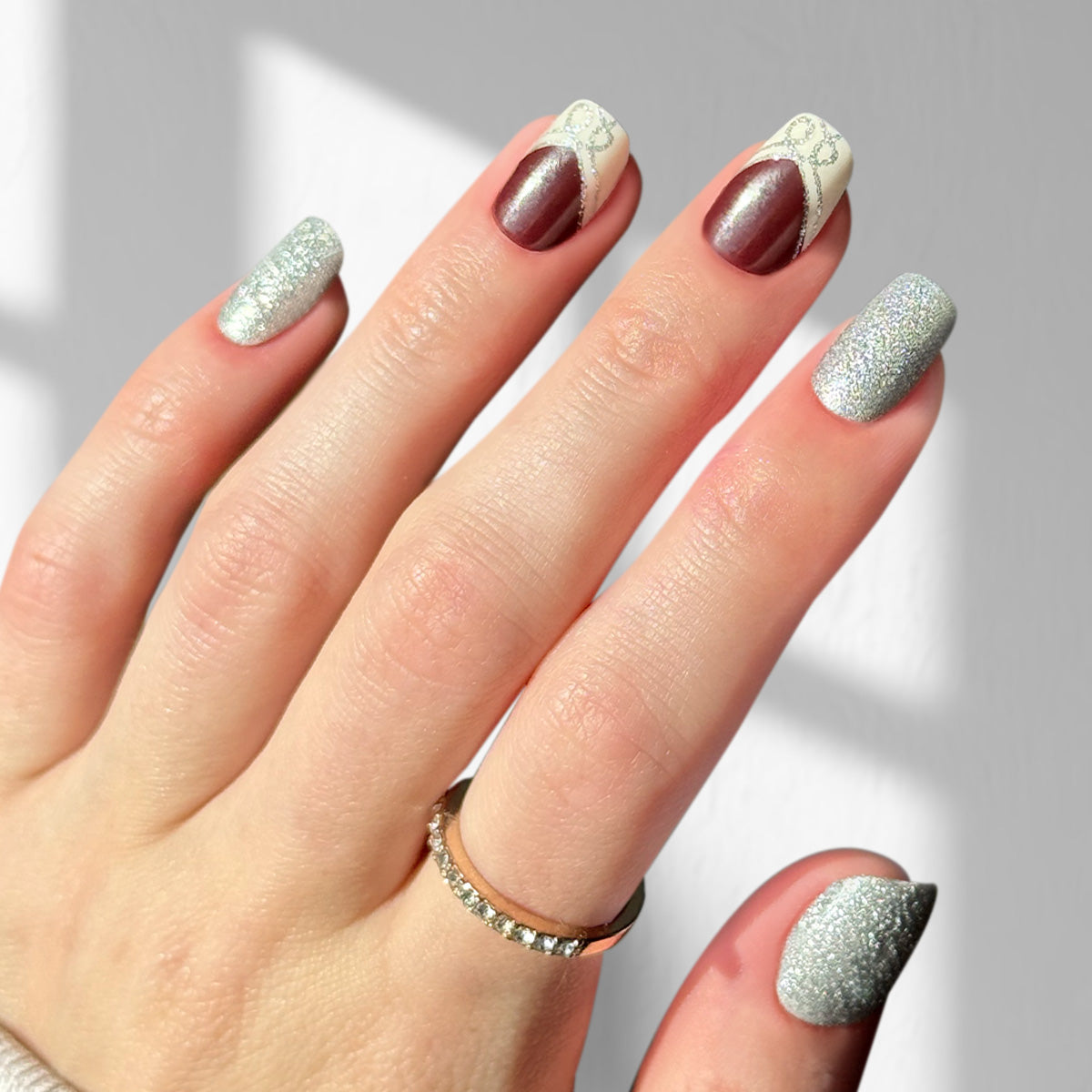 Renaissance Red - Squoval Sustainable Nails