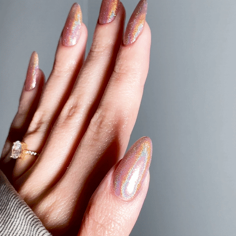 Holographic shade, shimmering rose gold colour